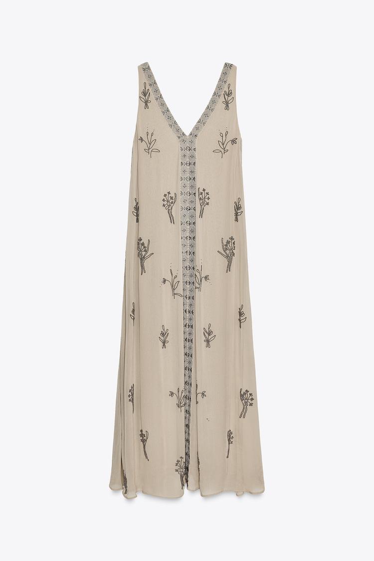 Robe longue avec broderies fantaisie