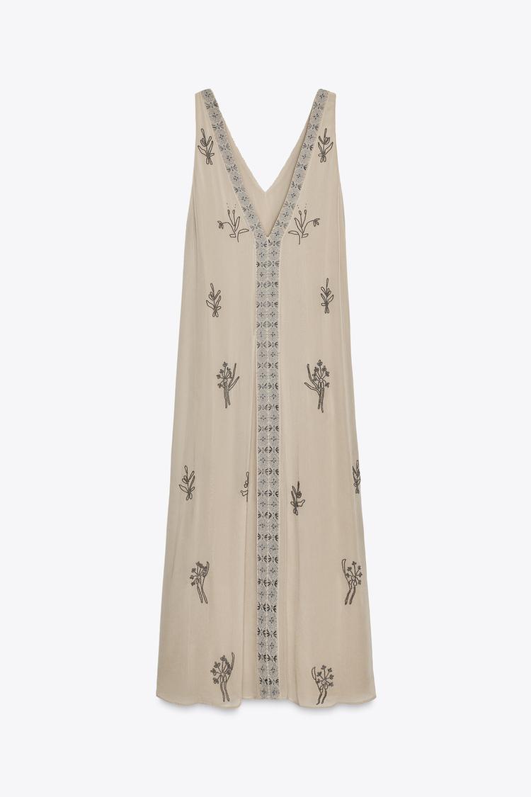 Robe longue avec broderies fantaisie